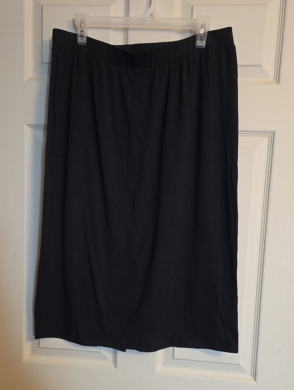 JustFab Classic Black Pull-On Skirt Size 1X